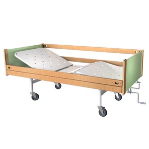 Кровать медицинская функциональная трехсекционная КФ3-01-«МСК», с винтовой регулировкой, на колесах, спинки-дерево, ложе-метал (код МСК-6103)